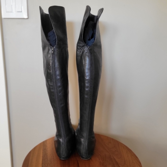 Vera Wang Lavender Thigh High Boot Size 9.5 - Picture 3 of 6